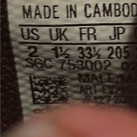 Adidas unixsex soccer cleats, size 2. - Picture 6 of 6